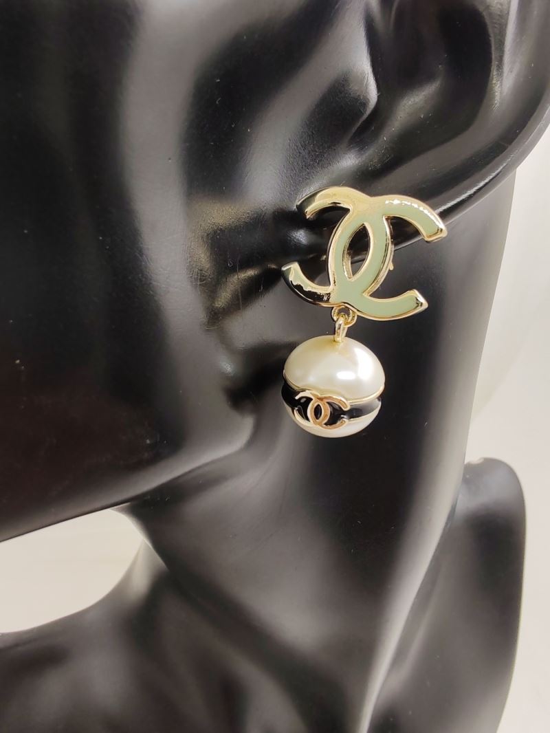Ch**el earrings